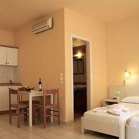 Hotel Golden Sun Adelianos Kampos